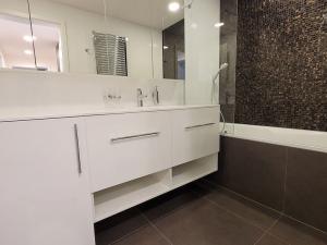 Pronájem bytu 3+1, Praha - Stodůlky, Mukařovského, 69 m2