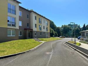 Pronájem bytu 1+kk, Děčín, Na Slatinách, 35 m2