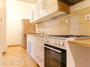 Pronájem bytu 3+kk, Praha - Nové Město, Pod Slovany, 60 m2