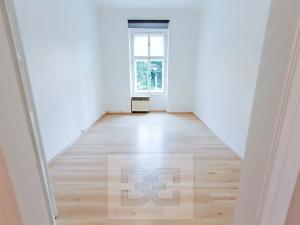 Pronájem bytu 1+1, Praha - Žižkov, Seifertova, 40 m2