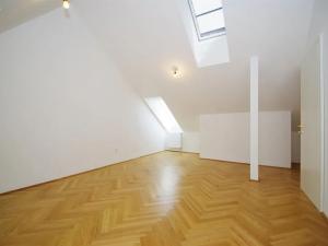 Pronájem bytu 4+kk, Praha - Vinohrady, Římská, 167 m2