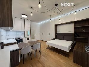 Pronájem bytu 1+kk, Praha - Hlubočepy, Devonská, 39 m2