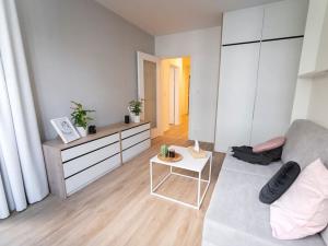Pronájem bytu 2+1, Praha - Hlubočepy, Vítové, 46 m2