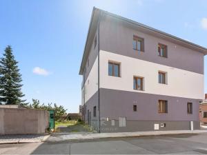 Prodej rodinného domu, Nymburk, Kramolínova, 450 m2