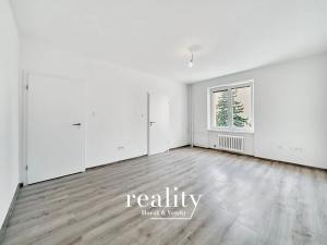 Prodej bytu 2+1, Znojmo, Pražská sídl., 53 m2