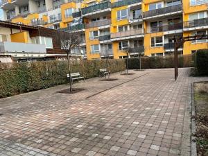 Pronájem bytu 2+kk, Praha - Vysočany, Kabešova, 56 m2
