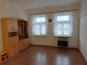 Pronájem bytu 1+kk, Dvůr Králové nad Labem, Bezručova, 32 m2
