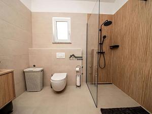 Prodej ubytování, Jakišnica, Chorvatsko, 180 m2