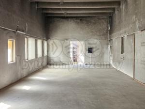 Pronájem skladu, Hlubočky, Dukelských hrdinů, 200 m2
