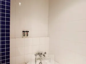 Pronájem bytu 1+kk, Praha - Karlín, Kollárova, 43 m2