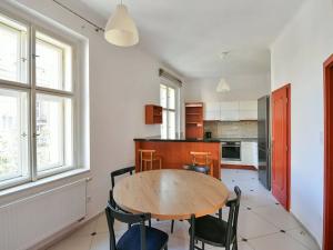 Pronájem bytu 2+1, Praha - Malá Strana, Újezd, 60 m2