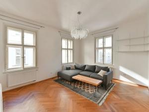 Pronájem bytu 2+1, Praha - Malá Strana, Újezd, 60 m2