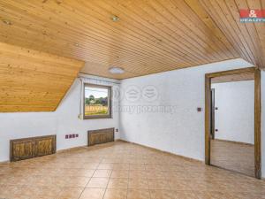 Prodej rodinného domu, Krakovany, 780 m2