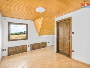 Prodej rodinného domu, Krakovany, 780 m2
