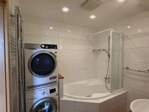 Prodej bytu 3+kk, Zlín, Podlesí I, 101 m2