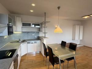 Prodej bytu 3+kk, Zlín, Podlesí I, 101 m2