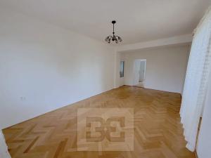 Pronájem bytu 2+1, Praha - Žižkov, Pod lipami, 53 m2