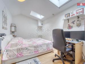 Prodej bytu 3+kk, Šestajovice, Komenského, 78 m2
