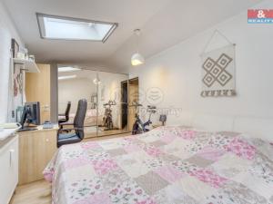 Prodej bytu 3+kk, Šestajovice, Komenského, 78 m2