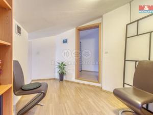Prodej bytu 3+kk, Šestajovice, Komenského, 78 m2