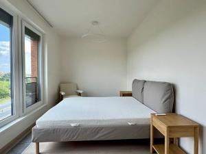 Pronájem bytu 2+kk, Praha, Výstavní, 55 m2