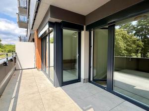 Pronájem bytu 2+kk, Praha, Výstavní, 65 m2