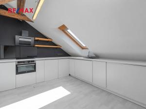 Pronájem bytu 2+kk, Plzeň, Francouzská třída, 57 m2