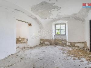 Prodej komerčního pozemku, Zvoleněves, 18484 m2