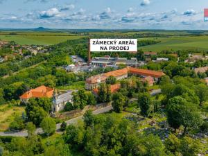 Prodej komerčního pozemku, Zvoleněves, 18484 m2