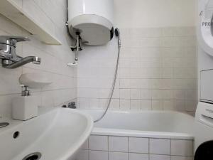 Prodej bytu 2+1, Branišovice, 65 m2