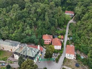 Prodej rodinného domu, Praha - Malá Chuchle, V lázních, 177 m2