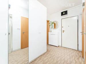 Pronájem bytu 3+1, Praha - Vokovice, Evropská, 68 m2