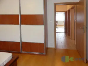 Pronájem bytu 3+kk, Praha - Smíchov, Jeřabinová, 77 m2