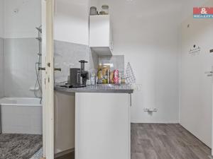 Prodej bytu 2+kk, Praha, Pod svahem, 45 m2