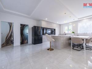 Prodej rodinného domu, Rostoklaty - Nová Ves II, 166 m2