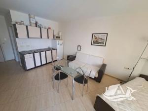 Prodej bytu 1+kk, Aheloy, Bulharsko, 42 m2