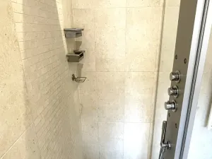 Prodej bytu 3+kk, Praha - Dejvice, V Šáreckém údolí, 111 m2