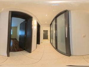 Prodej bytu 3+kk, Praha - Dejvice, V Šáreckém údolí, 111 m2