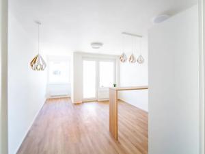 Pronájem bytu 1+kk, Praha - Hlubočepy, Vítové, 34 m2