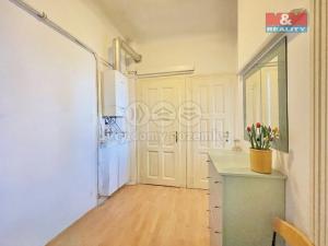 Prodej bytu 2+1, Jihlava, Seifertova, 68 m2