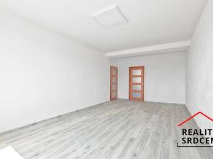 Pronájem bytu 2+1, Karviná, V Aleji, 55 m2