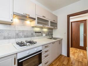 Pronájem bytu 3+1, Meziboří, Husova, 59 m2
