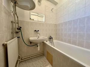 Prodej bytu 2+1, Česká Ves, Jánského, 79 m2