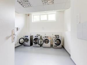 Pronájem bytu 2+kk, Praha - Jinonice, Peroutkova, 32 m2