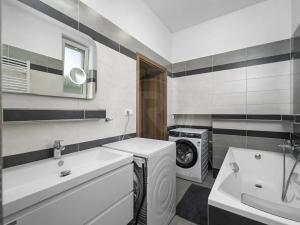 Prodej bytu 3+1, České Budějovice, Jeronýmova, 90 m2