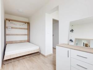 Prodej bytu 2+kk, Praha, Peroutkova, 53 m2