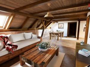 Prodej bytu 4+kk, Kounov, 103 m2