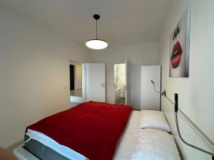 Pronájem bytu 2+kk, Praha - Karlín, U Mlýnského kanálu, 58 m2