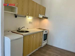 Pronájem bytu 2+kk, Praha - Krč, Za dvorem, 45 m2