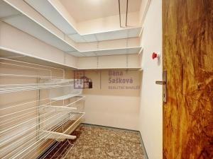 Pronájem bytu 3+1, Jindřichův Hradec, Nušlova, 74 m2
